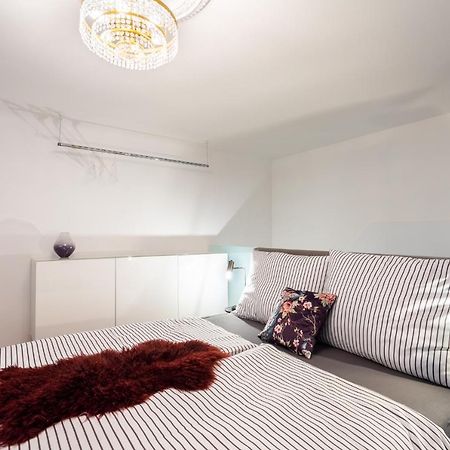 The Kiss - Luxurioeses City Loft Am Naschmarkt Відень Екстер'єр фото
